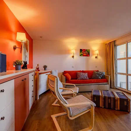 Le Village De Cap Esterel - Maeva - 1 1 Coin 7 Personnes Avec Terrasse Et Parking Mae-9083